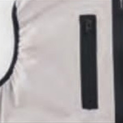 右胸ファスナーポケット