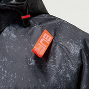 ハーネスフックハンガー取付ベルト&取り出し口