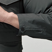 カフスアジャスター