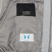 左内側バッテリーポケット